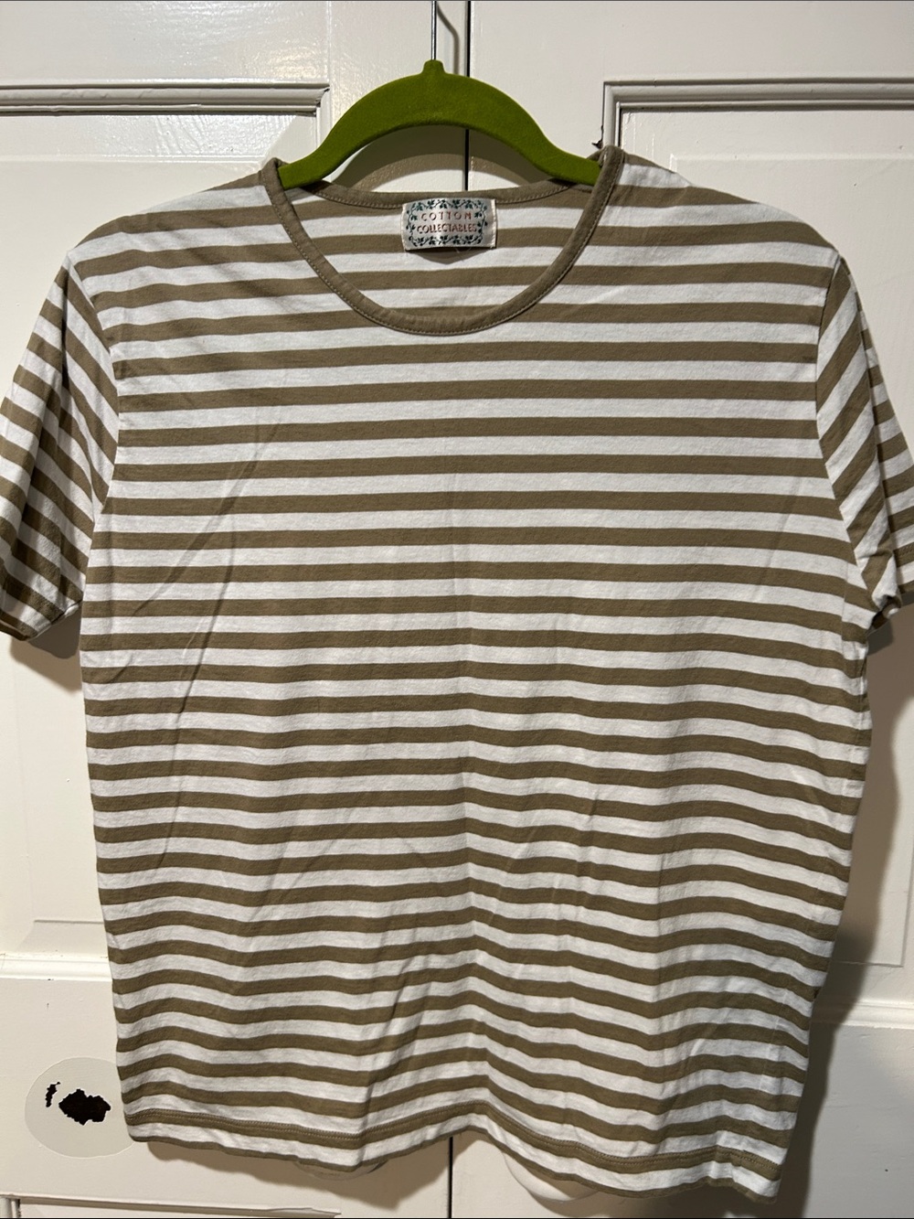 Striped short Sleeve Crew Tee in Tan and White by